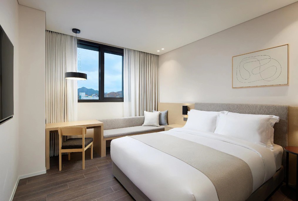 room-card-img-0